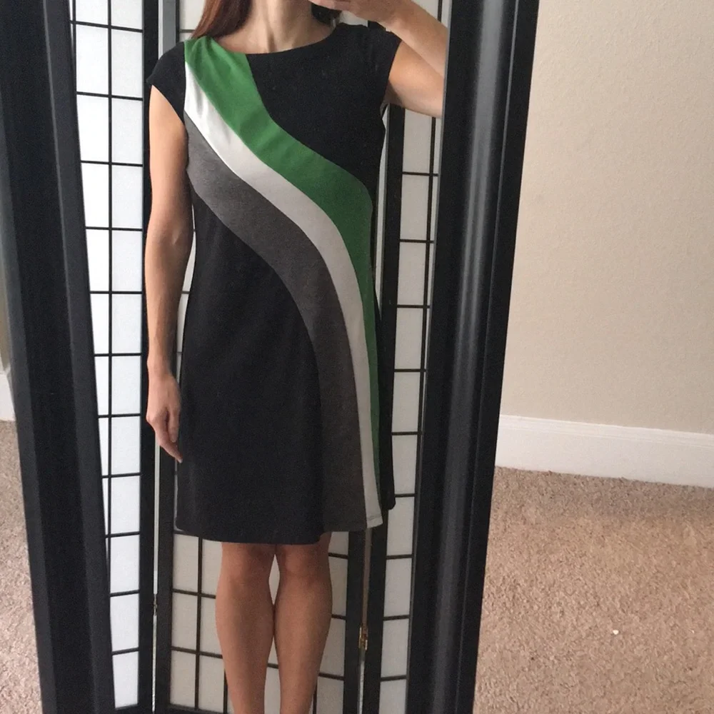 Maurices Color-blocked Shift Dress - Picture 2 of 3